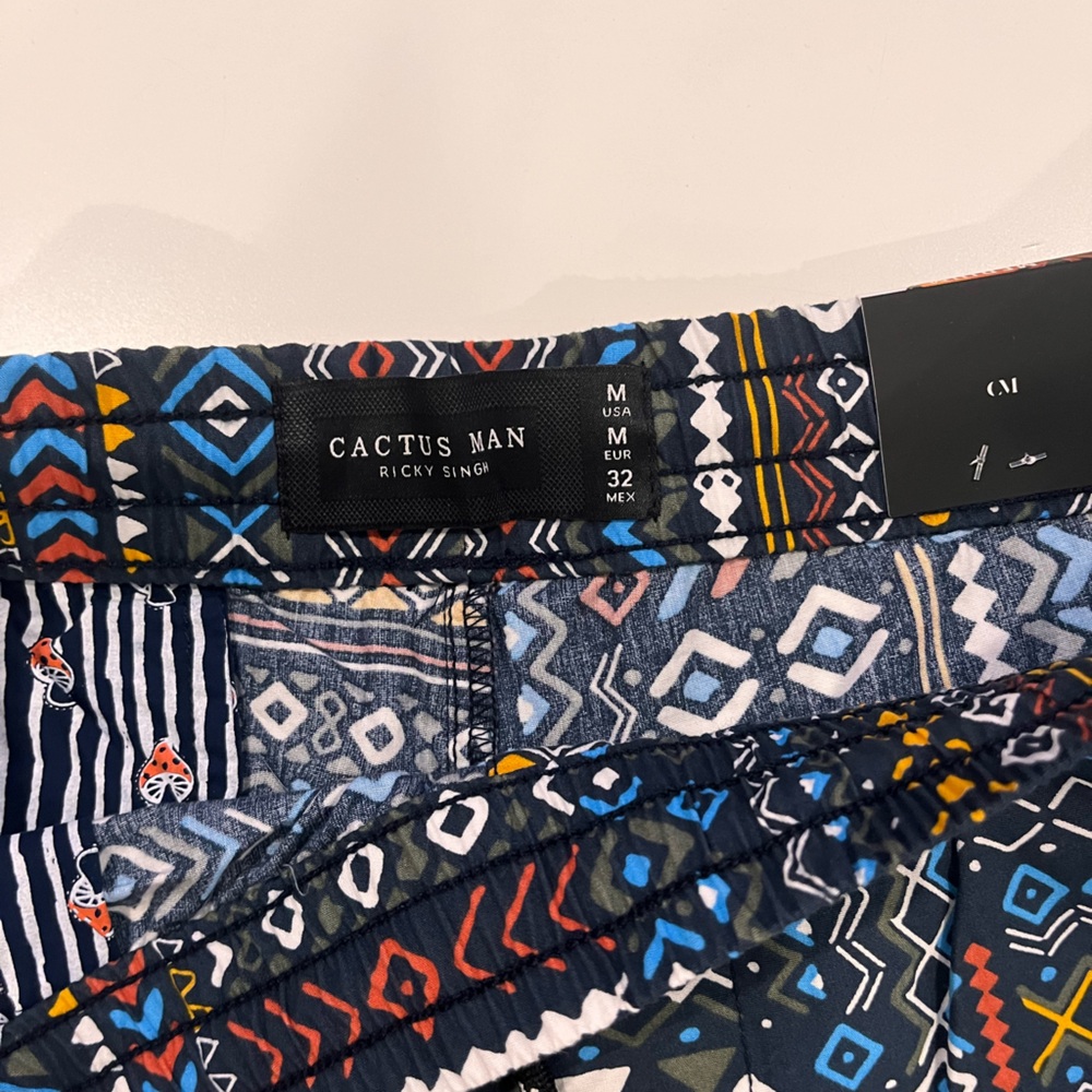 Graphic Print Jogger Shorts - Picture 5 of 6